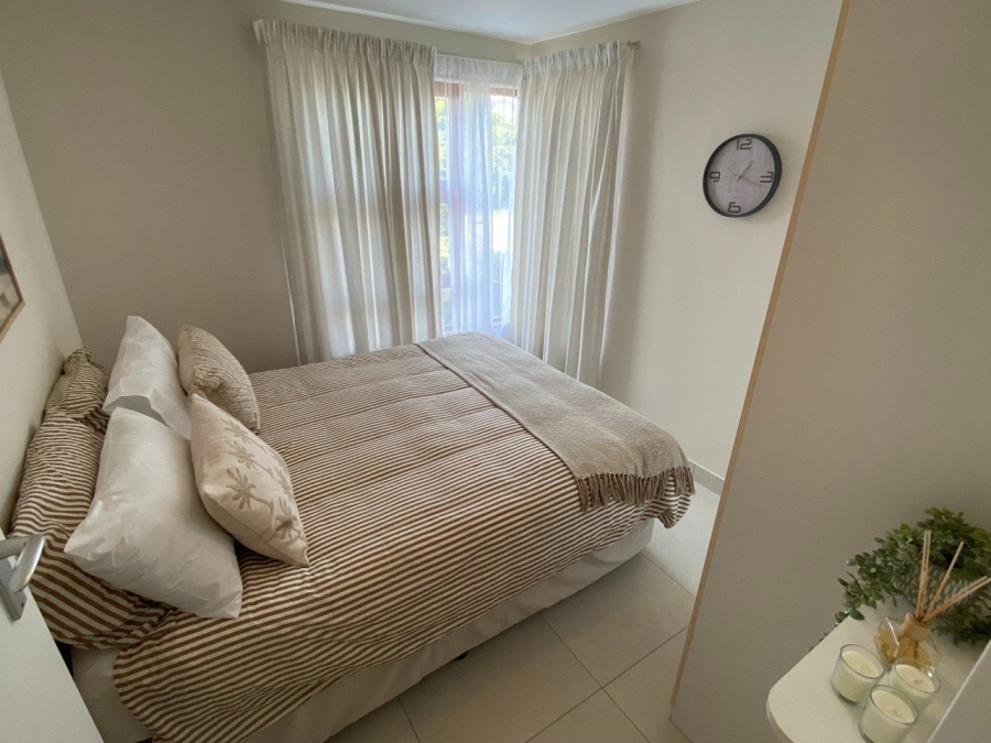 To Let 4 Bedroom Property for Rent in Bowtie Western Cape